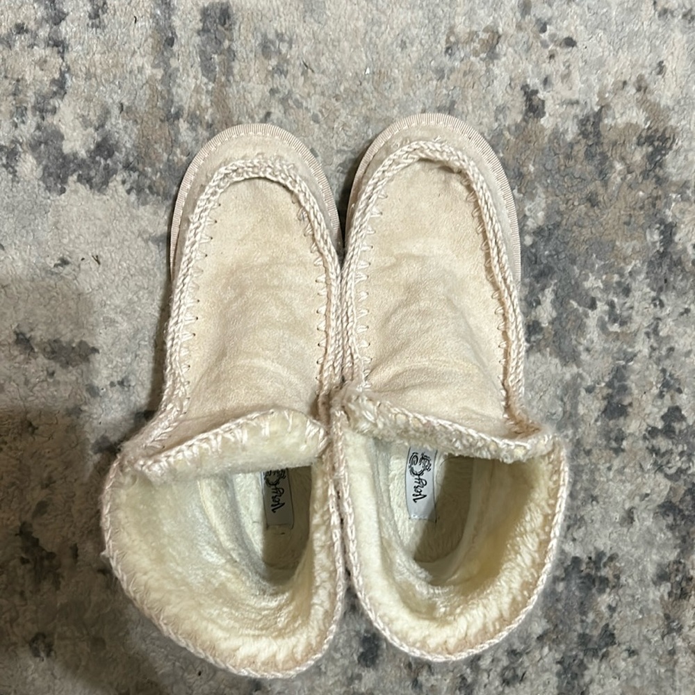 Cream boots
